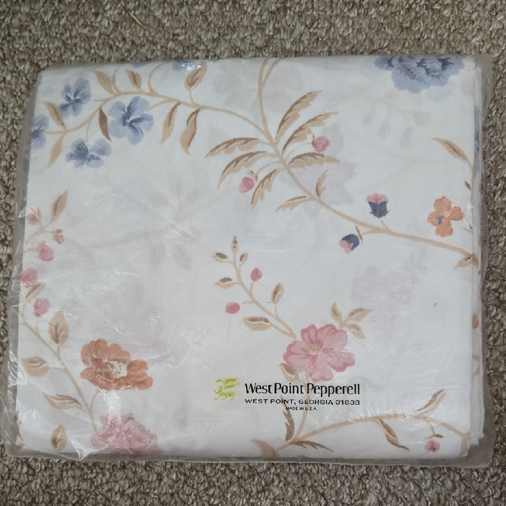 NWT West Poiny Pepperell Floral Queen Flat Sheet - Picture 2 of 2